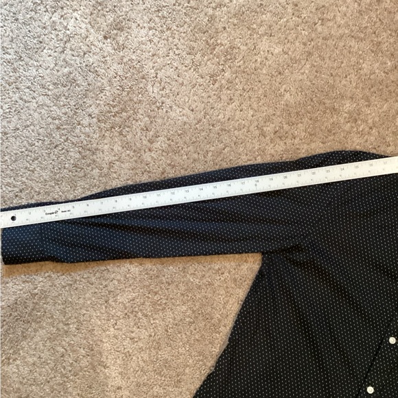 Ralph Lauren Men’s Button Down Black w/sm white dot like pattern Slim, Sz M, EUC - Picture 6 of 8